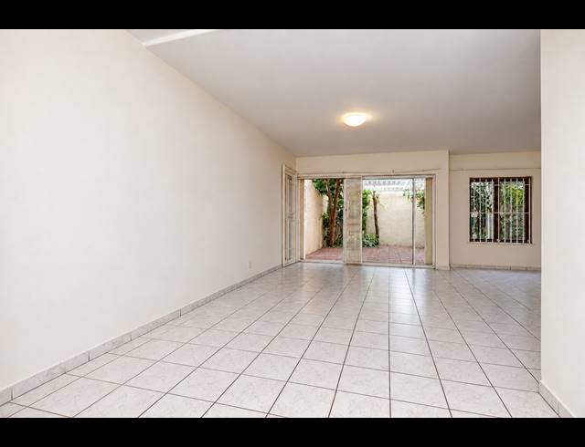 3 BEDROOM TOWNHOUSE FOR SALE IN GLENWOOD
